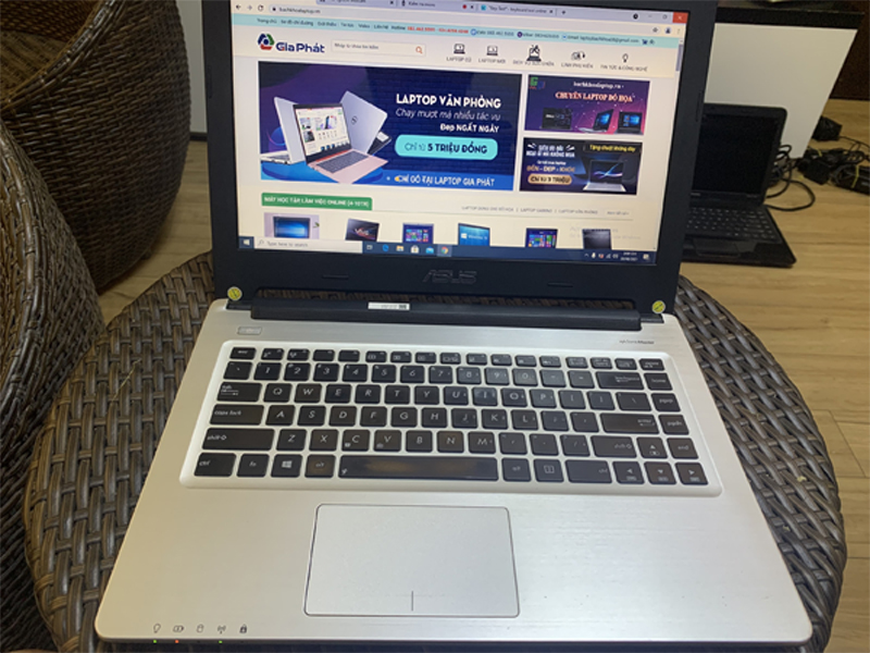 ASUS K46CB - CORE I5, 3337U